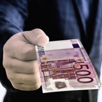 Sürgősen pénzre van szükségem
